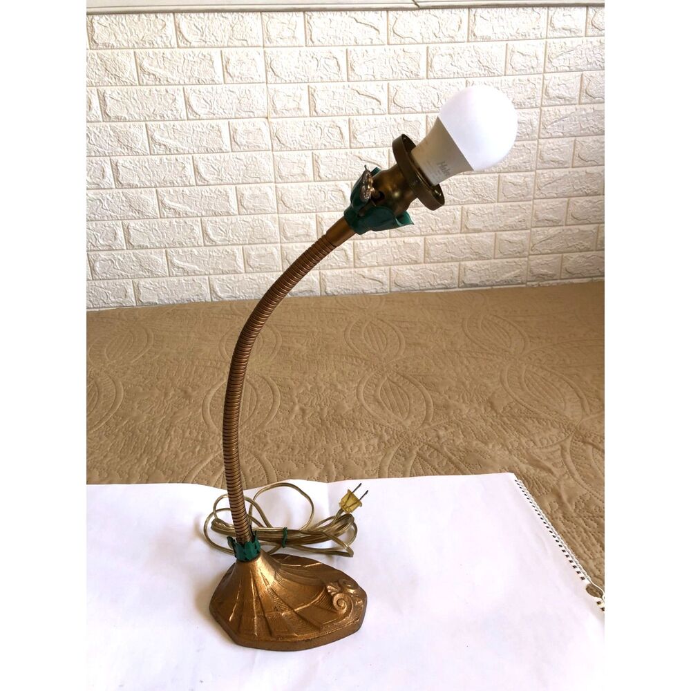 Vtg Faries D950 Industrial Desk Table Lamp Cast Iron Fan Shell Base Art Deco